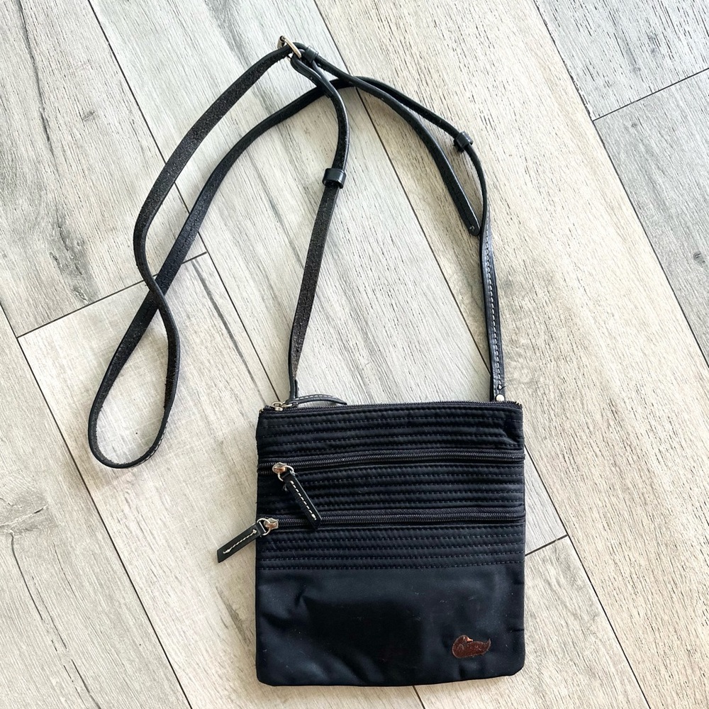 Dooney & Bourke Crossbody Bag